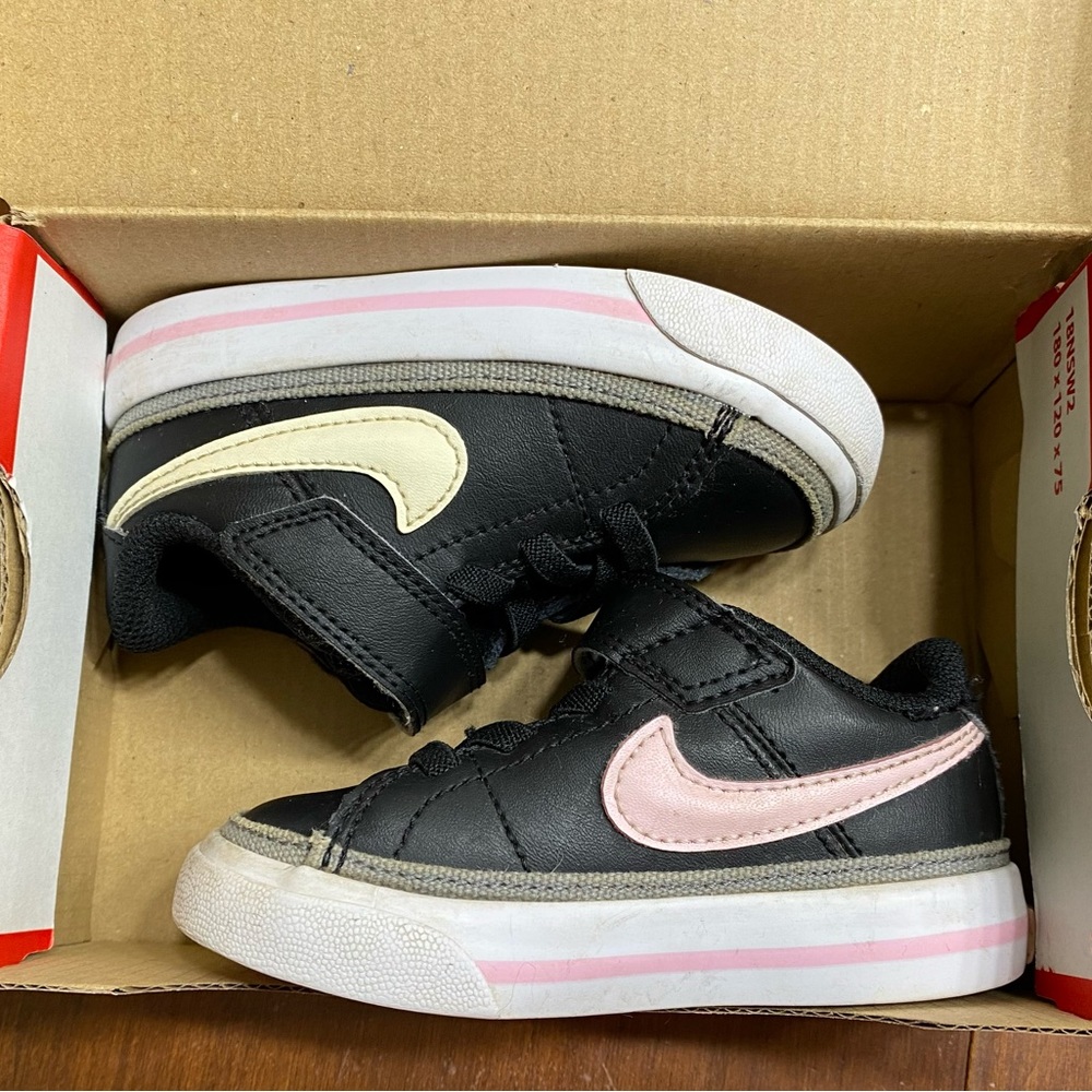 Nike Court Legacy SE Baby/Toddler Girls Size 5